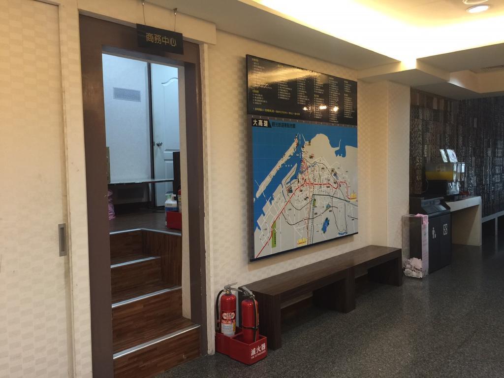 Long Siang Hotel Kaohsiung Dış mekan fotoğraf