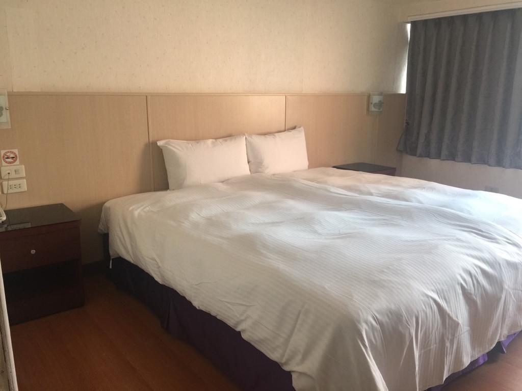 Long Siang Hotel Kaohsiung Dış mekan fotoğraf
