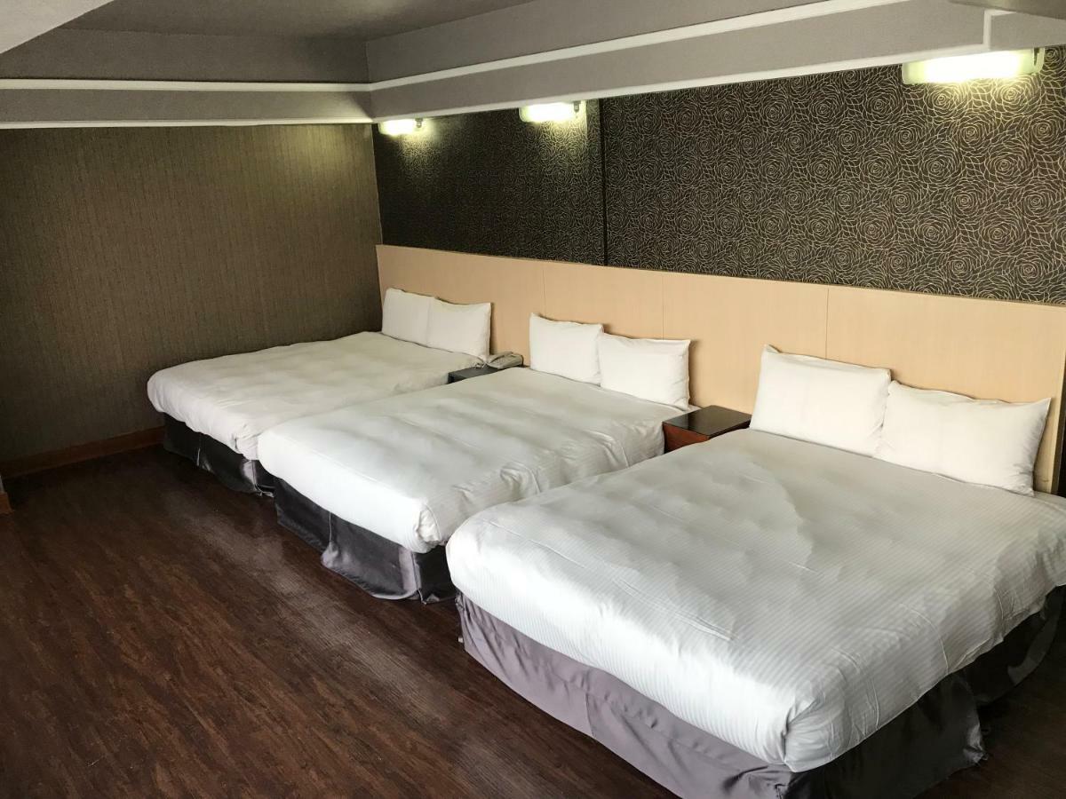 Long Siang Hotel Kaohsiung Dış mekan fotoğraf